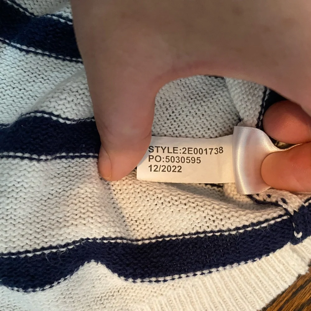 Vineyard Vines- linen cotton blend Knit Pullover v neck striped flare sleeve S - Picture 9 of 16